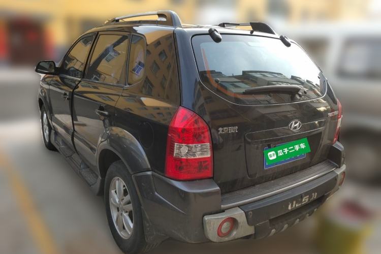 Used Hyundai Tucson 2009 2.0L Manual Two-Wheel Drive Fashion Edition