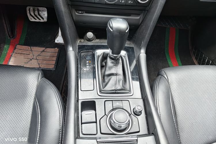 Used Mazda 3 Axela 2017 Sedan 1.5L Automatic Luxury Model Emission Standard China V Gear Lever