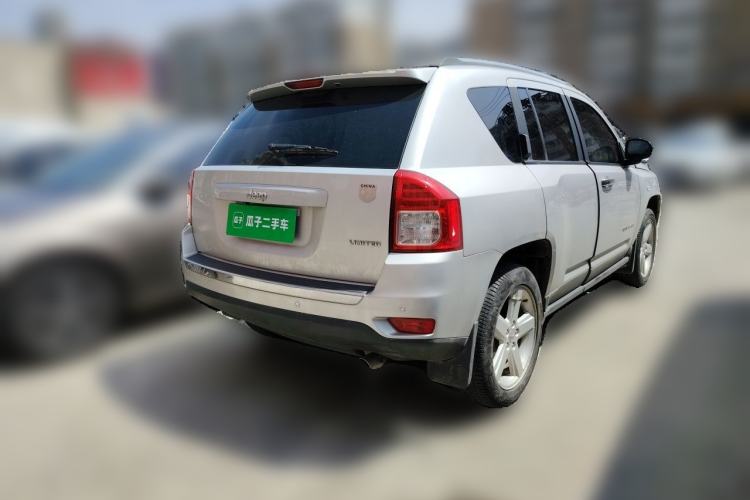 Used Jeep Compass 2012 2.0L two-wheel drive luxury version