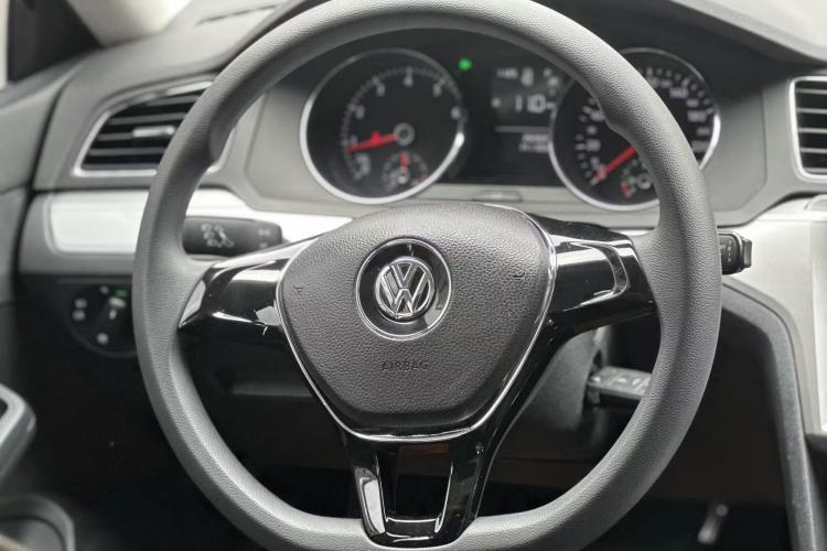 Used Volkswagen Lamando 2018 230TSI DSG Fashion Edition Interior 2