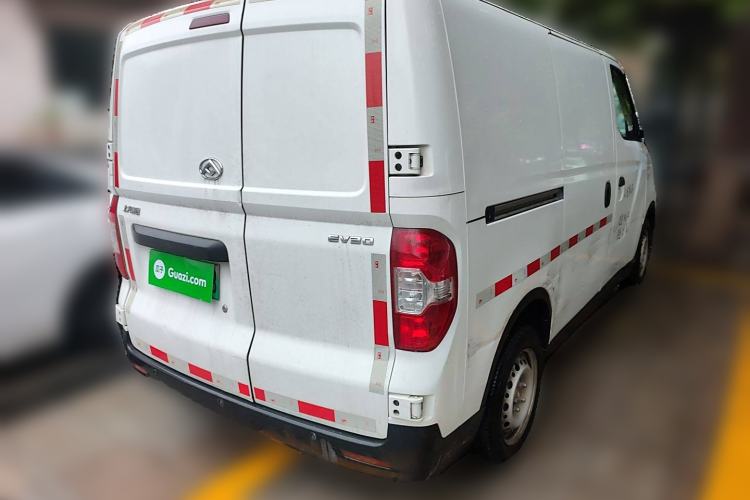 Used SAIC MAXUS EV30 2022 Pure Electric Smart Logistics Expert with Short Wheelbase Guoxuan