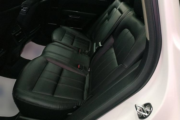 Used Zotye T700 2017 1.8T Dual-Clutch Luxury Model
