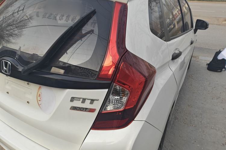 Used Honda Fit 2016 1.5L LXS CVT Comfort Sunroof Version