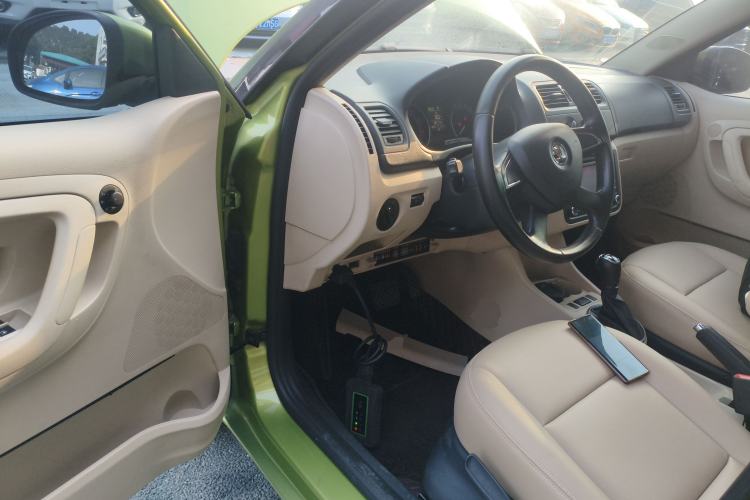 Used Skoda Fabia 2014 1.4L Automatic Crystal Edition