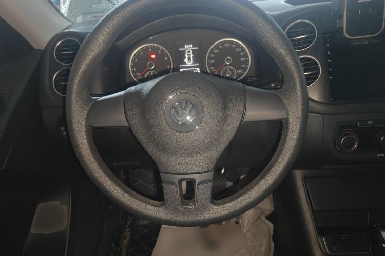 Used Volkswagen Tiguan L 2016 300TSI Automatic Two-Wheel Drive Trend Edition