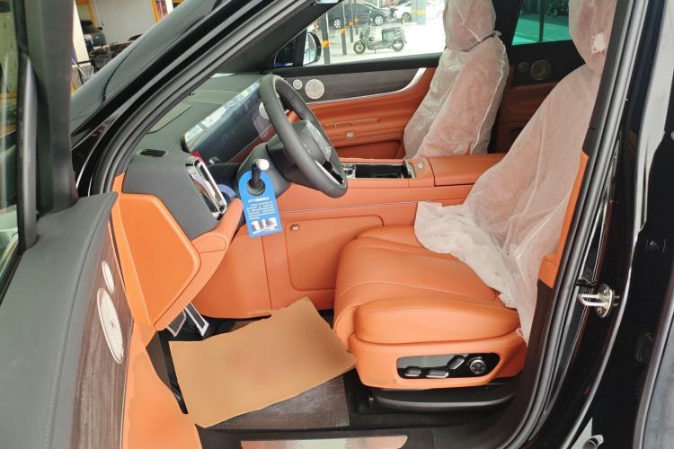 Used Hima AITO M9 2025 All-Electric Ultra Version 100 kWh 5-Seater Model
