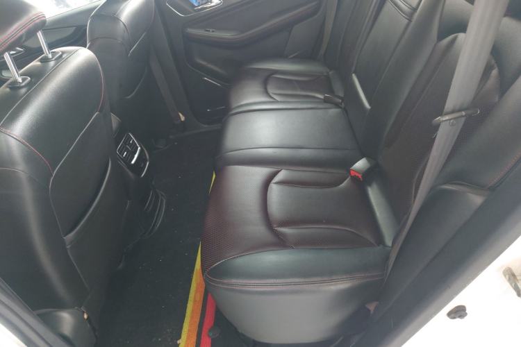 Used Baojun 560 2015 1.8L manual luxury version