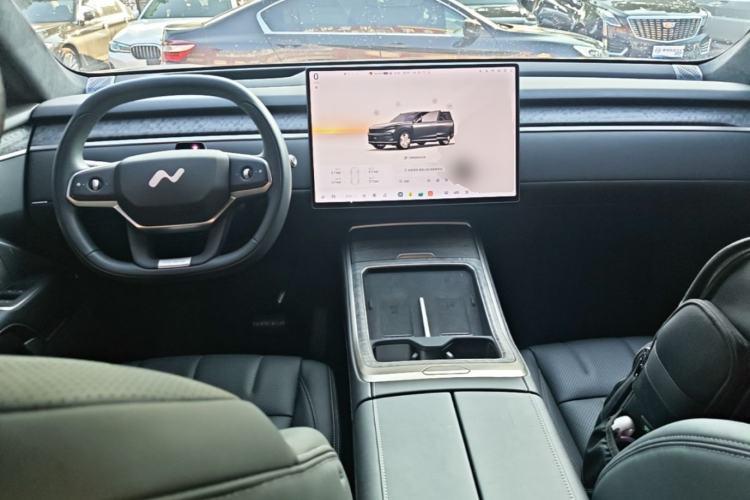 Used ONVO Luxeed L90 2025 Model—Pro Six-Seater Version