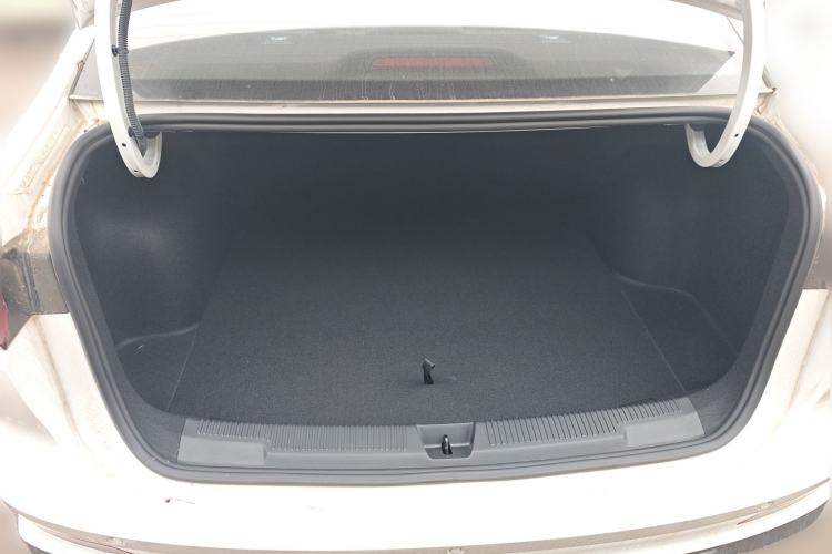 Used Roewe i5 2023 1.5L CVT Luxury Edition Trunk