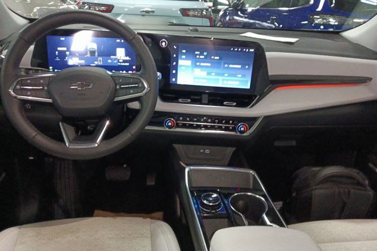 Used Chevrolet Equinox Plus 2024 155km ACTIV Ultimate Edition
