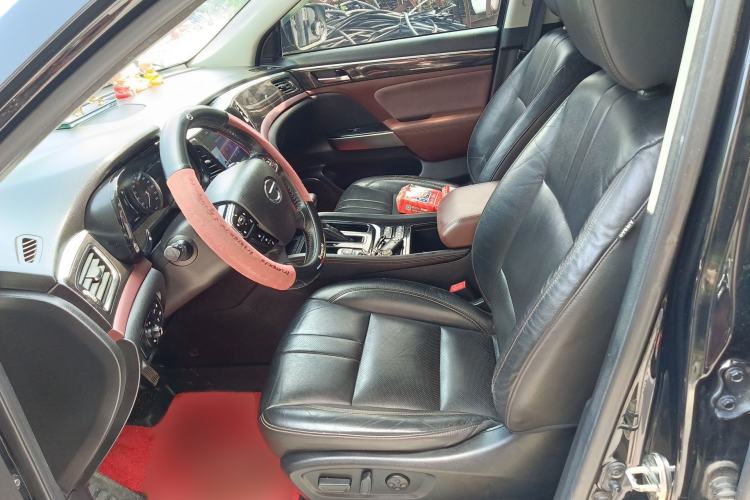 Used GAC Trumpchi GS8 2017 320T Two-Wheel Drive Luxury Smart Connectivity Version (7 Seats)
