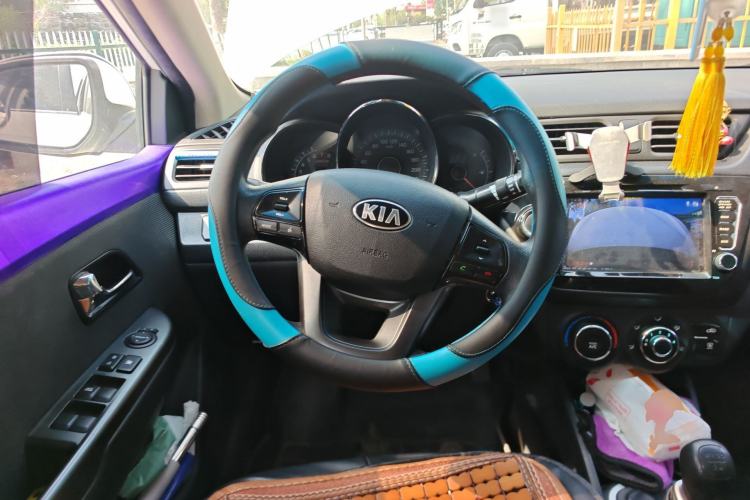 Used Kia K2 2012 Sedan 1.4L MT GLS Commemorative Edition Steering Wheel