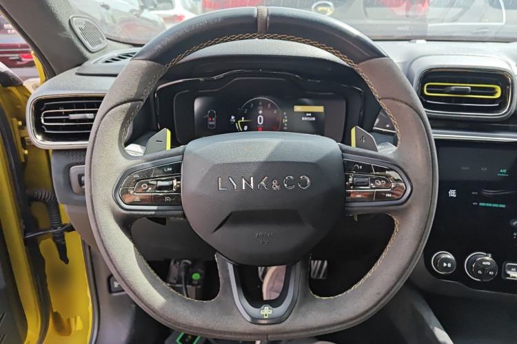 Used Lynk & Co 03 2019 03+ 2.0TD Automatic Wind-Chasing Edition Steering Wheel