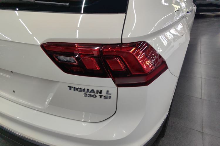 Used Volkswagen Tiguan L 2019 Revised 330TSI Automatic Two-Wheel Drive Smart & Luxury Edition China VI Standard
