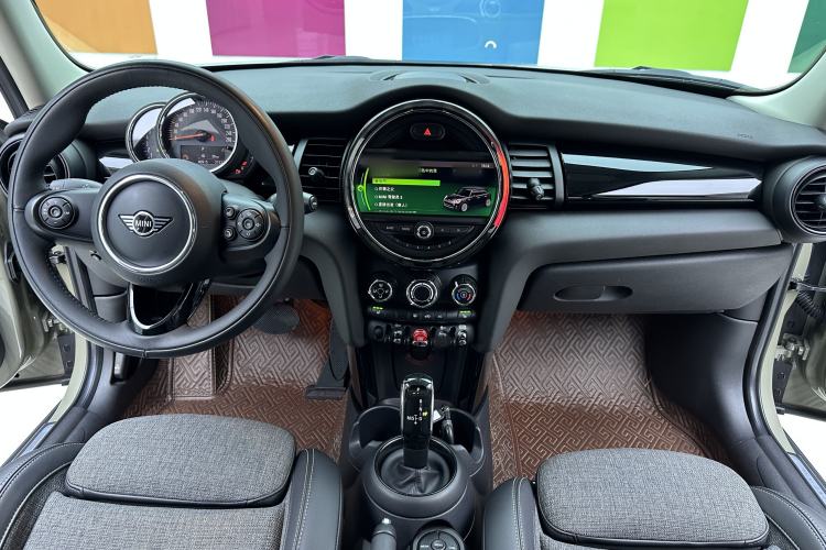 Used MINI 2019 1.5T COOPER Classic Edition Five-Door Version
