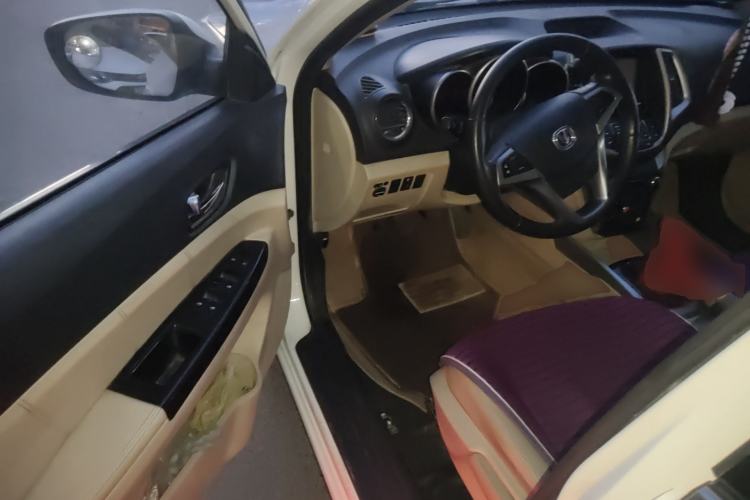 Used CHANGAN Eado 2015 1.6L Manual Luxury Model China IV Standard