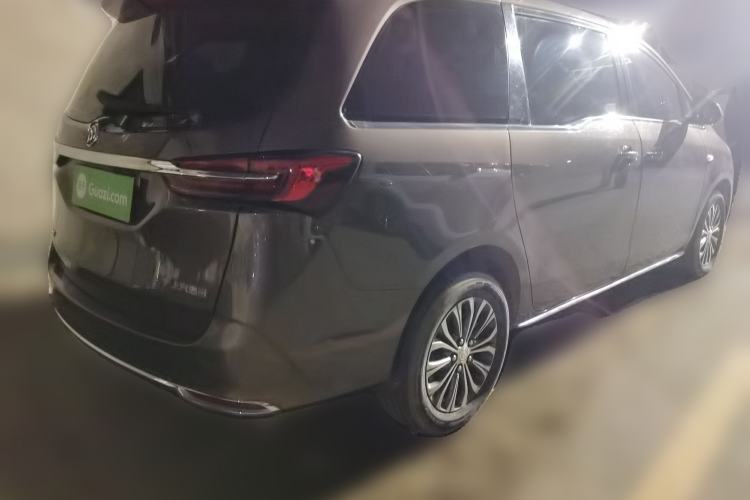 Used Buick GL8 2023 Land Executive Class Comfort Model