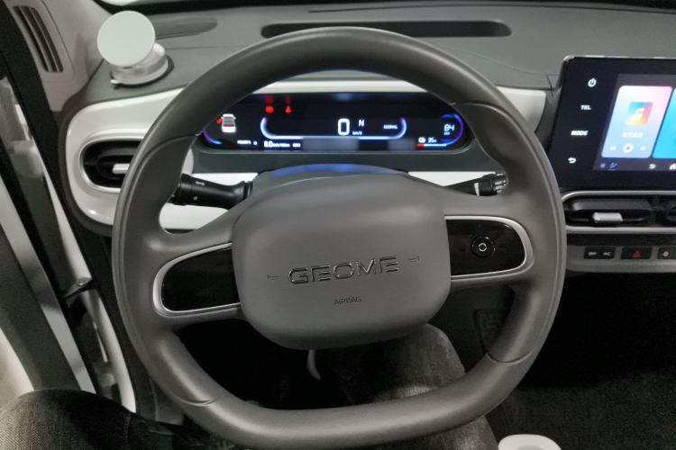 Used Geely Galaxy Panda 2025 210 km – Yuanqi Bear
