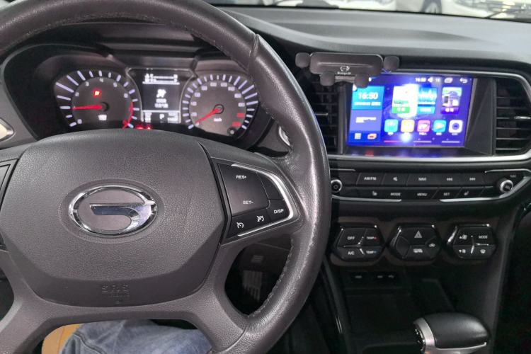 Used GAC Trumpchi GS4 2016 235T G-DCT Luxury Edition Center Console