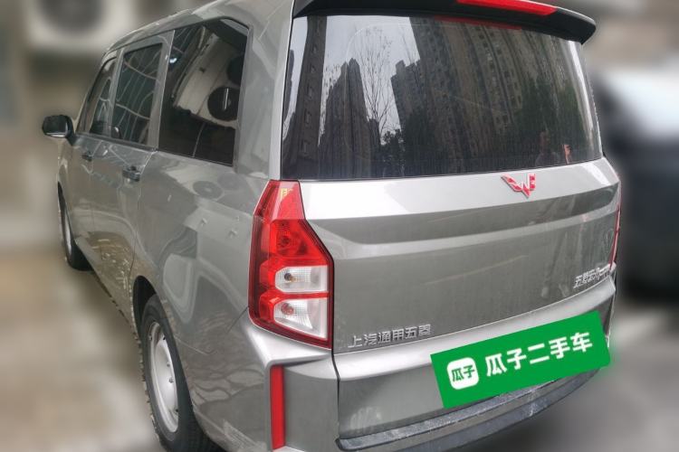 Used Wuling Hongguang PLUS 2019 1.5T Manual Standard Edition 5 Seats
