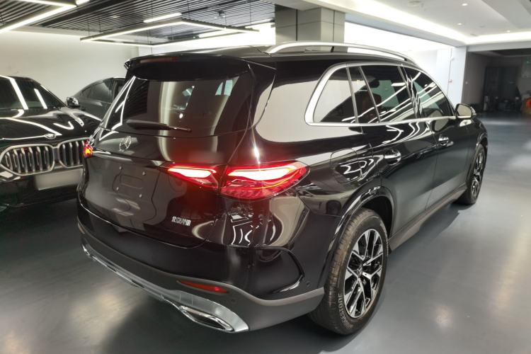 Used Mercedes-Benz GLC 2023 GLC 260 L 4MATIC Luxury Model 5 Seats