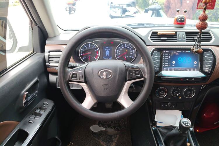 Used Great Wall Wingle 6 2017 2.4L Gasoline Two-Wheel Drive Elite Version 4G69