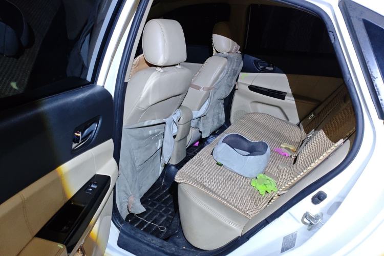 Used Changan Eado 2015 1.6L Manual Luxury Model China IV Standard
