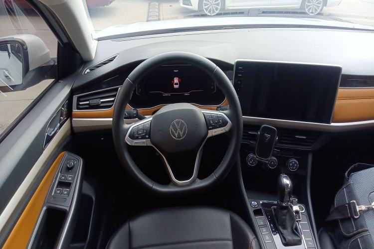 Used Volkswagen Bora 2023 200TSI DSG YueXing PRO Edition Steering Wheel