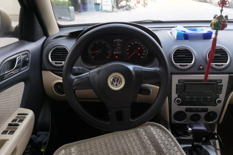 Used Volkswagen Lavida 2011 1.6L Automatic PinYou Edition
