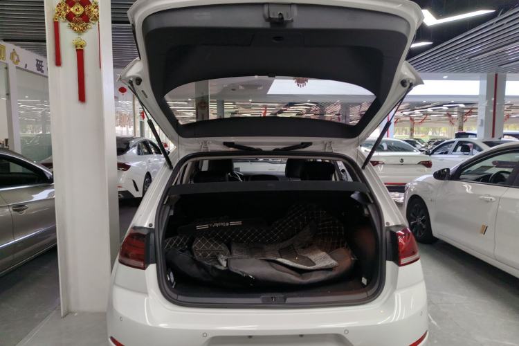 Used Volkswagen Golf 2020 200TSI DSG Comfortable and Ambitious Edition Trunk