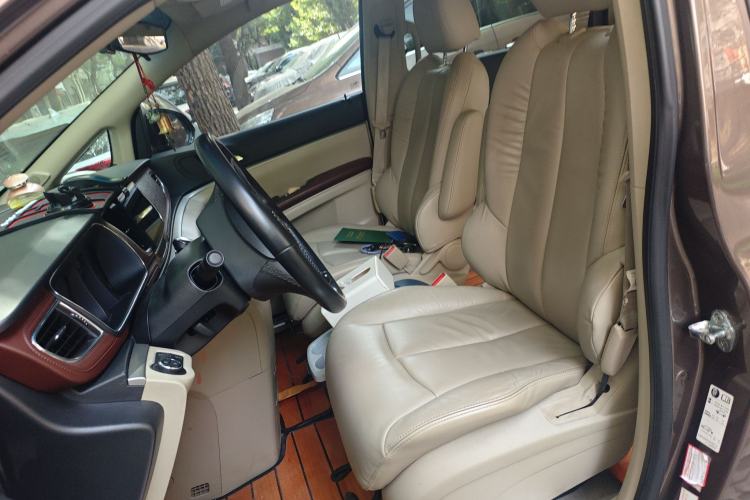 Used Buick GL8 2015 2.4L Luxury Business Premium Edition
