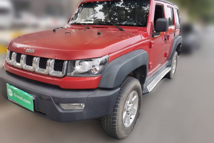 Used BAIC Off-Road BJ40 2016 40L 2.0T Manual Two-Wheel Drive Luxury Edition