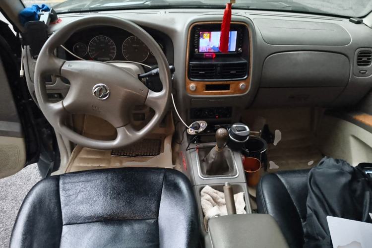 Used Dongfeng Oting 2013 2.4L Manual Two-Wheel Drive Luxury Edition