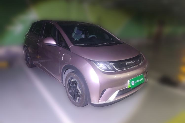 Used BYD Dolphin 2021 405 km Fashion Edition Front Right 45 Deg