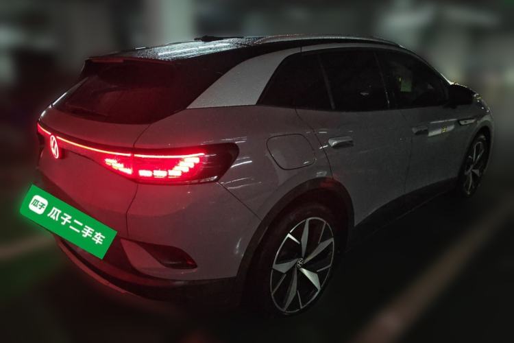 Used Volkswagen ID.4 CROZZ 2021 Long-Range PRO Two-Wheel Drive Version Rear Right 45 Deg