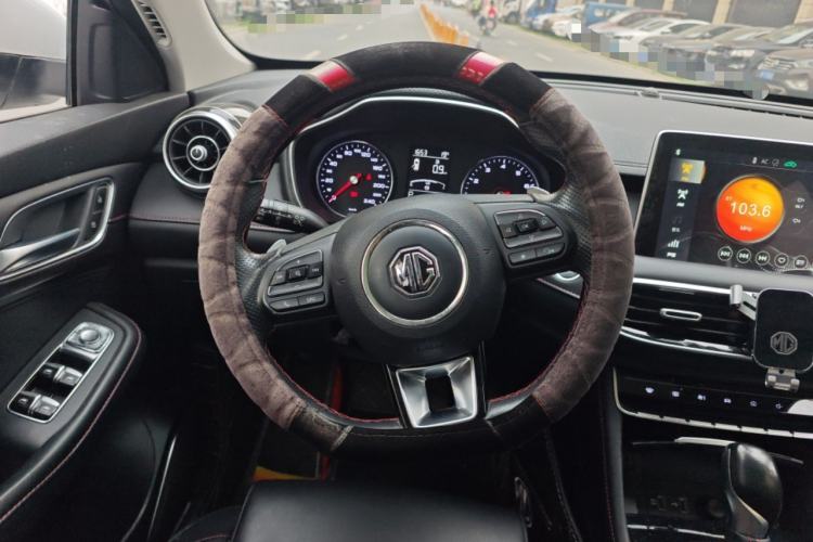 Used MG HS 2018 20T Automatic Two-Wheel Drive Hormone Dynamic Edition China V Standard Steering Wheel