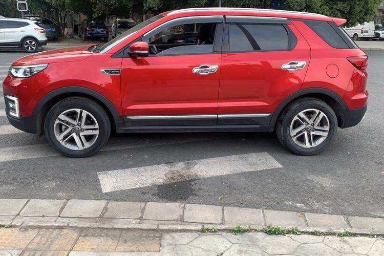 Used Changan CS55 2018 1.5T Manual Colorful Model China V Standard
