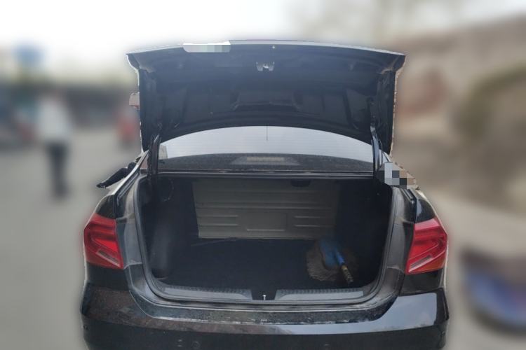 Used Volkswagen Jetta 2017 1.4L Manual Fashion Edition