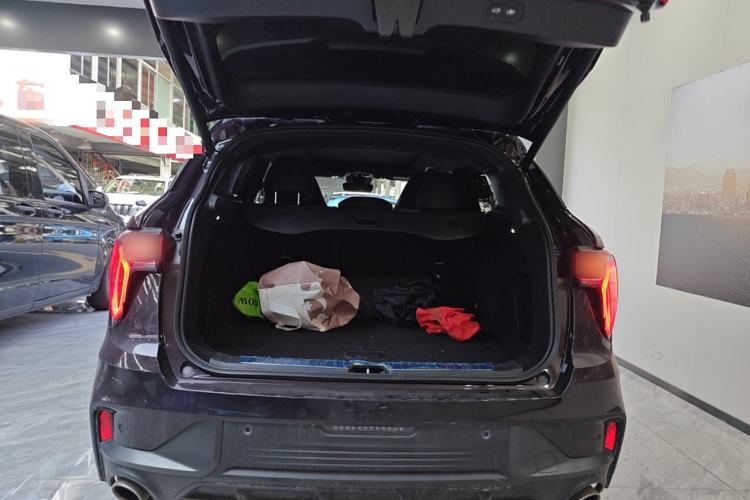 Used Lynk & Co 01 EM-P 2021 1.5TD PHEV Halo Trunk