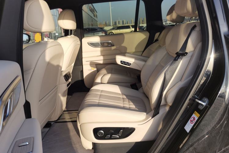 Used Deepal S09 2025 Four-Wheel Drive Ultra+ Custom Edition
