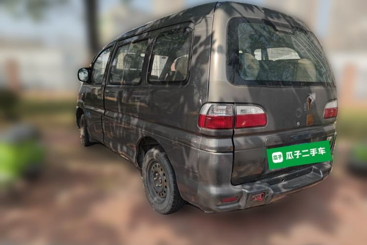 Used FORTHING Lingzhi 2012 Commercial Version 1.6L Special Offer Model
