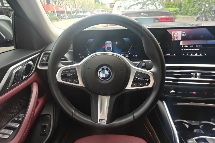 Used BMW i4 2023 eDrive35
