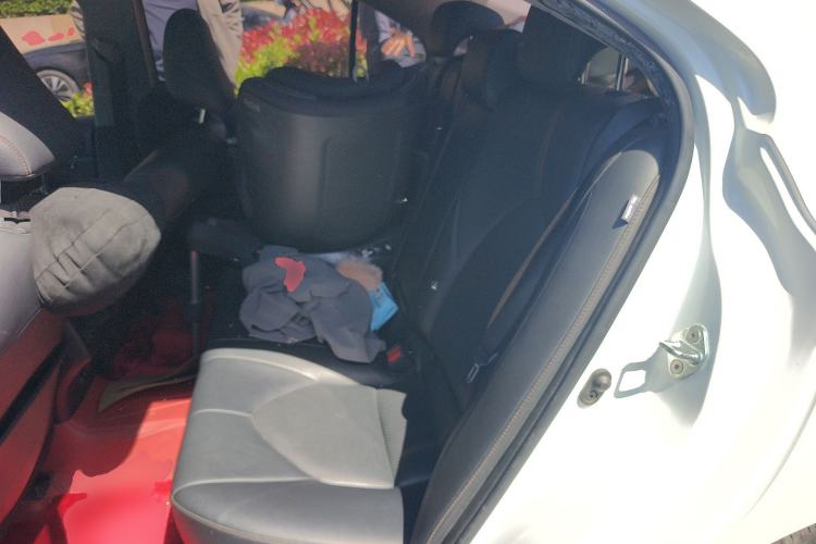 Used Toyota Camry 2019 2.0G Luxury Edition China VI Standard Left Rear Seat