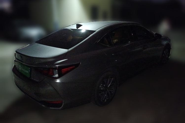 Used Lexus ES 2023 200 Excellence Edition Rear Right 45 Deg