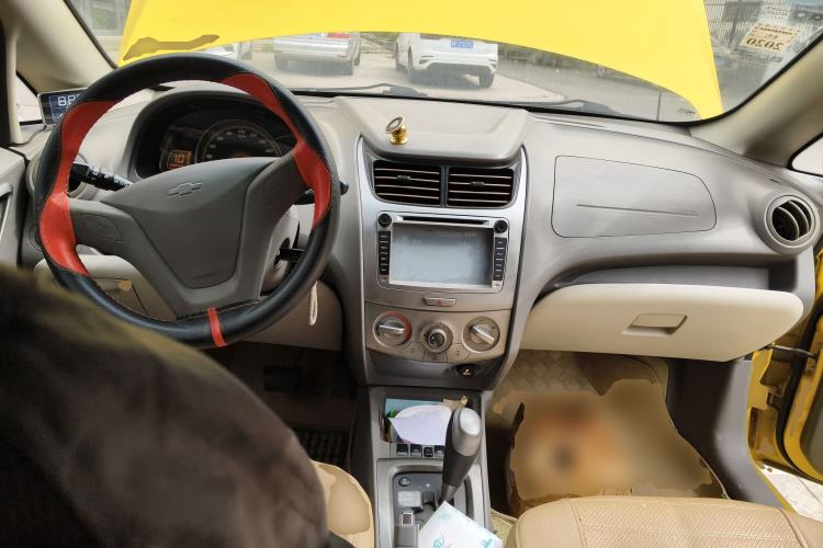 Used Chevrolet Sail 2011 Hatchback 1.4L AMT Happiness Edition
