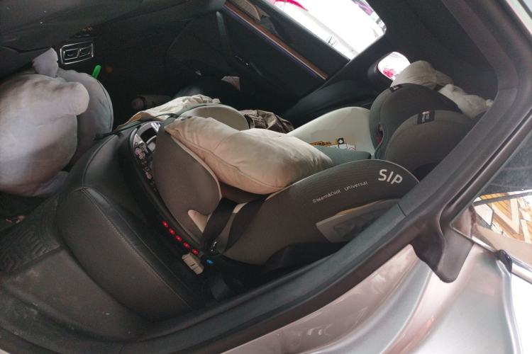 Used NETA S 2022 Extended-Range Version 1160 km Range Rear-Wheel-Drive Compact Edition
