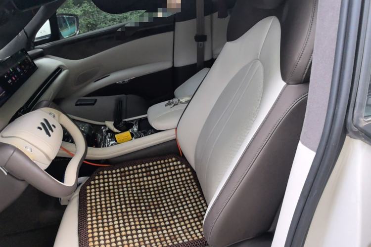 Used IM LS7 2023 100kWh Lux All-Wheel-Drive Version