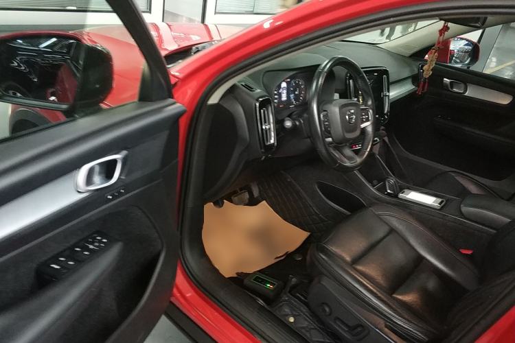 Used Volvo XC40 2021 T4 4x4 SmartDrive Fashion Edition
