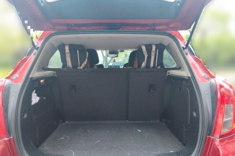 Used Buick Encore 2015 1.4T Automatic Two-Wheel Drive Urban Elite Version Trunk