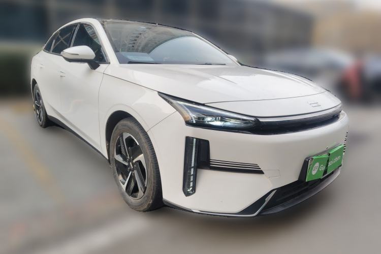 Used Geely Galaxy L6 2023 125km MAX
